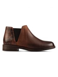 Clarks Sztyblety "Demi2 Beat" w kolorze brązowym rozmiar: 36. Brązowe botki Clarks, bez wzorów, bez obcasa, bez zapięcia. Za 95.69 zł.