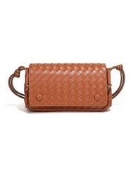 SUVRAI Torebka w kolorze jasnobrązowym - 21 x 15 x 9 cm rozmiar: onesize. Brązowe torby na ramię SUVRAI, bez wzorów, z materiału, na ramię, bez dodatków. Za 130.99 zł.