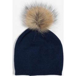 Parfois - Czapka. Niebieskie czapki Parfois, bez wzorów, z dzianiny. W wyprzedaży za 39.90 zł.