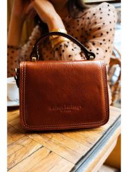 Maison héritage PARIS Skórzana torebka "Luna" w kolorze jasnobrązowym - 19 x 15 x 10 cm rozmiar: onesize. Brązowe torby na ramię Maison héritage PARIS, bez wzorów, z materiału, przez ramię, bez dodatków. Za 304.99 zł.