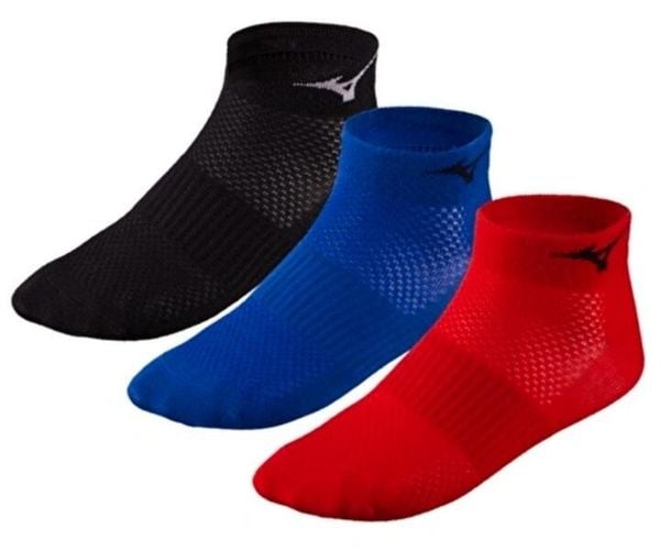 Skarpety do biegania dla dorosłych Mizuno Training Mid 3P. Czarne skarpety Mizuno, bez wzorów, z elastanu. Za 49.99 zł.