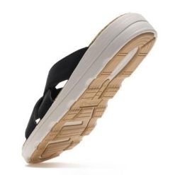 Sandały damskie Cassie. Czarne sandały Regatta, bez wzorów, sportowe, bez obcasa, bez zapięcia. Za 299.99 zł.