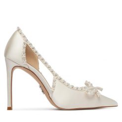 Szpilki Steve Madden. Białe szpilki Steve Madden, bez wzorów, bez obcasa, na szpilce, bez zapięcia. Za 689.99 zł.