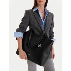 Torebka MEXX. Czarne shopper Mexx, bez wzorów, bez dodatków. Za 229.99 zł.