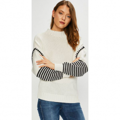 Trendyol - Sweter. Białe swetry Trendyol, l, bez wzorów, z bawełny, bez ramiączek. W wyprzedaży za 79.90 zł.