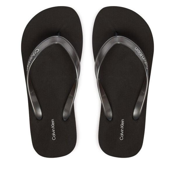 Japonki Calvin Klein. Czarne klapki Calvin Klein, bez wzorów, bez obcasa. Za 149.99 zł.