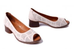 ARTIKER RELAKS 56C0655 beżowy, sandały damskie. Brązowe sandały Artiker Relaks, bez wzorów, ze skóry, bez obcasa, na obcasie, bez zapięcia. Za 249.90 zł.