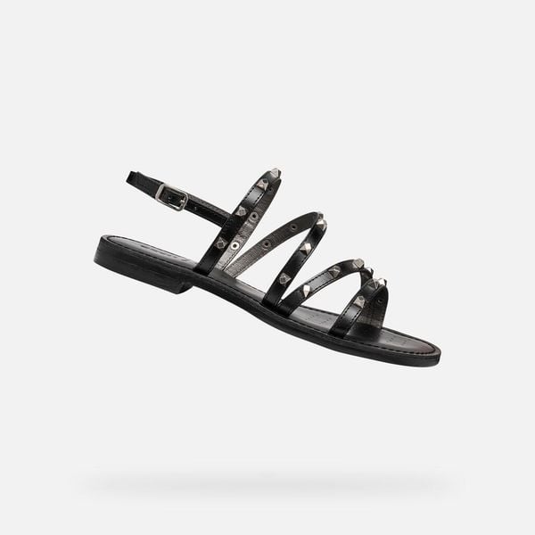Sandały GEOX D MADDALUSIAC Czarny. Czarne sandały Geox, bez wzorów, ze skóry, bez obcasa, bez zapięcia. Za 351.99 zł.