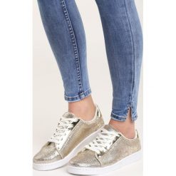 Złote Trampki Alma. Żółte obuwie sportowe Born2be, bez wzorów, z materiału, bez zapięcia. Za 39.99 zł.