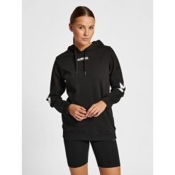 Damska bluza z kapturem Hummel Legacy. Czarne bluzy Hummel, bez wzorów, z bawełny, z kapturem. Za 171.00 zł.