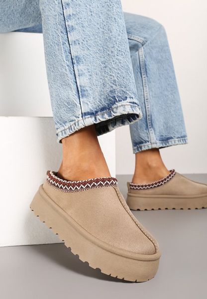 Ciemnobeżowe Śniegowce na Grubej Podeszwie z Niską Haftowaną Cholewką Etandiel. Brązowe trapery i śniegowce Born2be, z jeansu. Za 89.99 zł.