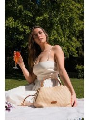 Victor & Hugo Paris Torebka "Tahiti" w kolorze beżowo-brązowym - 25 x 15 x 20 cm rozmiar: onesize. Brązowe torby na ramię Victor & Hugo Paris, bez wzorów, z materiału, przez ramię, bez dodatków. Za 369.99 zł.