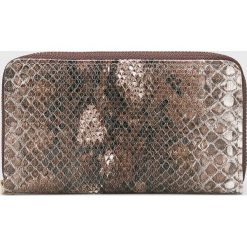 Answear - Portfel. Brązowe portfele ANSWEAR, bez wzorów, z materiału. W wyprzedaży za 29.90 zł.