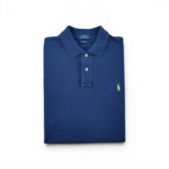 Second life - T-shirt damski Polo Ralph Lauren Classic Fit - Stan dobry. Niebieskie koszulki polo RALPH LAUREN, l, bez wzorów, bez kołnierzyka, bez ramiączek. Za 106.46 zł.