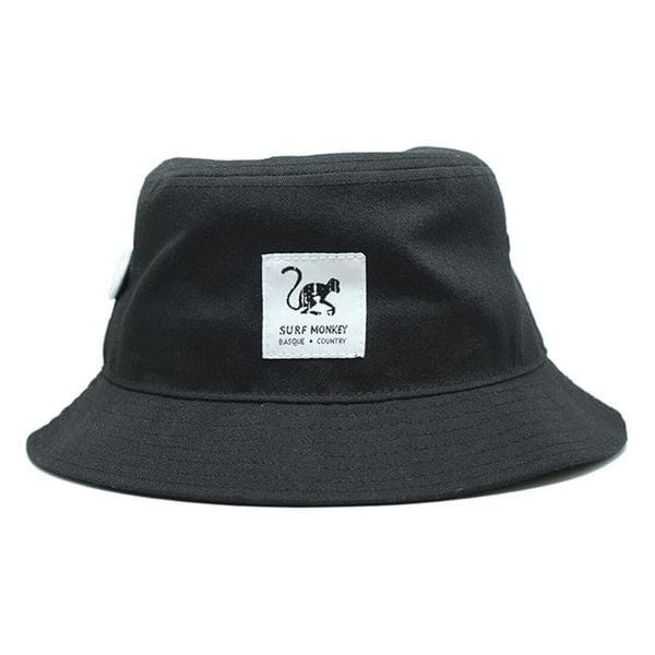 Kapelusz - Repreve Recykling / Dla Dorosłych (Czarny). Czarne kapelusze SURF MONKEY, bez wzorów, z materiału. Za 159.95 zł.