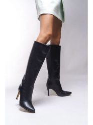 Trendyol Kozaki w kolorze czarnym rozmiar: 38. Czarne kozaki Trendyol, na zimę, bez obcasa, na szpilce, bez zapięcia. Za 279.78 zł.