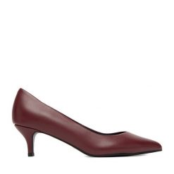 Szpilki Lasocki. Czerwone szpilki Lasocki, bez wzorów, bez obcasa, na szpilce, bez zapięcia. Za 229.99 zł.