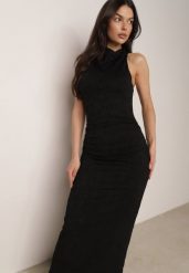 Czarna Sukienka Wieczorowa Bez Rękawów z Dekoltem Woda z Domieszką Wiskozy Neamela. Czarne sukienki Born2be, na co dzień, l, bez wzorów, z wiskozy, eleganckie, bez kołnierzyka, bez ramiączek, maxi, kopertowe. Za 199.99 zł.
