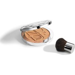 Christian Dior Diorskin Nude Air Tan Powder Rozświetlajacy puder brązujacy nr 025 Matte Amber 10g. Pudry brązujące Christian Dior. Za 172.25 zł.