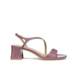Damskie sandały na obcasie Geox New Eraklia 50 T01. Czerwone sandały Converse, bez wzorów, z gumy, bez obcasa, na obcasie, bez zapięcia. Za 330.00 zł.