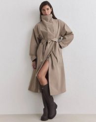 Damski płaszcz wodoodporny oddychający kawowy. Brązowe płaszcze AIM'N, m, bez wzorów, z materiału, bez kaptura. Za 859.00 zł.