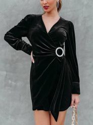 LA Angels Sukienka w kolorze czarnym rozmiar: M. Czarne sukienki LA Angels, m, bez wzorów, bez kołnierzyka, bez ramiączek, mini, kopertowe. Za 130.99 zł.