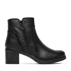Botki Go Soft. Czarne botki GO SOFT, bez wzorów, bez obcasa, na słupku, bez zapięcia. Za 199.99 zł.