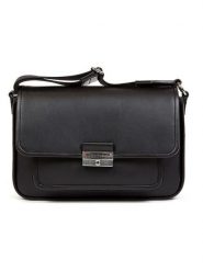 Michael Kors Skórzana torebka w kolorze czarnym - 23,5 x 6,5 x 5,5 cm rozmiar: onesize. Czarne torby na ramię Michael Kors, bez wzorów, z materiału, na ramię, bez dodatków. Za 804.99 zł.