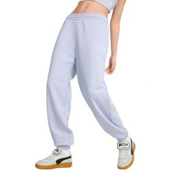 Spodnie Puma Wardrobe Ess Relaxed Sweatpants Tr Cl Co, Dla obu płci. Niebieskie spodnie materiałowe Puma, s, bez wzorów, z bawełny. Za 390.00 zł.