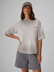 4F T-shirt loose z nadrukiem damski - szary L. Szare t-shirty 4f, l, bez wzorów, z bawełny, bez kołnierzyka, bez ramiączek. Za 79.99 zł.