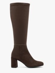 Ciemnobrązowe kozaki z szeroką elastyczną cholewką. Brązowe kozaki Ryłko, z tkaniny, z okrągłym noskiem, bez obcasa, na słupku, bez zapięcia. Za 499.99 zł.