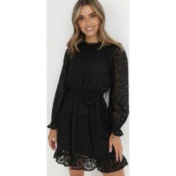 Czarna Sukienka Koronkowa Wiązana w Pasie Mova. Czarne sukienki Born2be, l, bez wzorów, z koronki, bez kołnierzyka, bez ramiączek, mini. Za 139.99 zł.