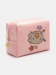 Kosmetyczka Pusheen the Cat - złoty. Żółte kufry i kosmetyczki Sinsay, bez wzorów, bez dodatków. Za 19.99 zł.