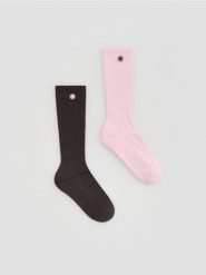 Długie skarpetki z haftem 2 pack - wielobarwny. Skarpety Reserved, bez wzorów. Za 59.99 zł.