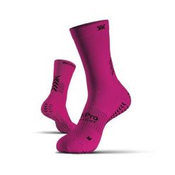 Skarpety piłkarskie SOXPro Ultra Light Fluo Fuchsia Anti-Slip Grip. Czerwone skarpety GEARXPRO, bez wzorów. Za 199.50 zł.