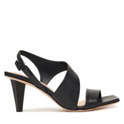 Sandały AGL. Czarne sandały AGL, bez wzorów, bez obcasa, na słupku, bez zapięcia. Za 1,739.00 zł.