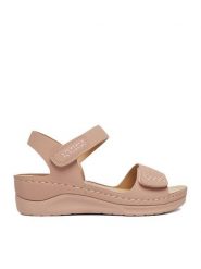 Go Soft Sandały CEO-W23206 Różowy. Czerwone sandały GO SOFT, bez wzorów, ze skóry, bez obcasa, na koturnie, bez zapięcia. Za 119.99 zł.