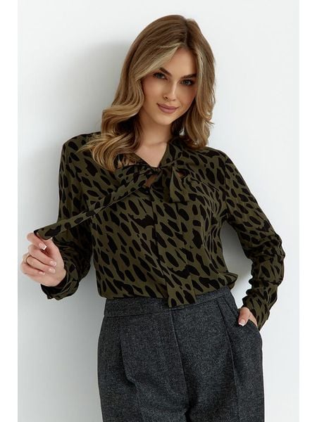 Stylove Bluzka w kolorze khaki rozmiar: L. Brązowe bluzki Stylove, l, bez wzorów, z wiskozy, bez kołnierzyka, bez ramiączek. Za 195.52 zł.