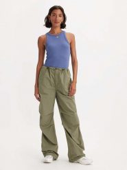Levi's Spodnie w kolorze zielonym rozmiar: L. Zielone spodnie materiałowe Levi's®, l, bez wzorów, z bawełny. Za 151.95 zł.