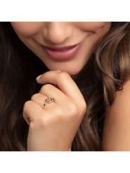 Thomas Sabo Pozłacany pierścionek z cyrkoniami rozmiar: 52. Czerwone pierścionki Thomas Sabo, z cyrkonią, pozłacane. Za 224.52 zł.