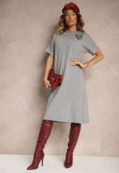 Szara Sukienka z Bawełną i Wiskozą Ozdobiona Przypinką Kwiatem 3D Zeiinia. Szare sukienki Renee, do pracy, l, bez wzorów, z bawełny, biznesowe, bez kołnierzyka, bez ramiączek, midi, proste. Za 99.99 zł.