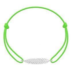 Bransoletka Pióro srebrne na cienkim zielonym sznurku fluo. Szare bransoletki Lilou, srebrne. Za 169.00 zł.