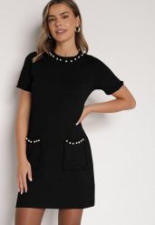 Czarna Trapezowa Sukienka Sweterkowa Ozdobiona Perełkami Eletusa. Czarne sukienki Born2be, na co dzień, l, bez wzorów, eleganckie, bez kołnierzyka, bez ramiączek, midi, trapezowe. Za 89.99 zł.