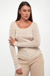 Bluzka damska wełniana Africa MM. Bluzki MM, l, bez wzorów, z wełny, bez kołnierzyka, bez ramiączek. Za 629.00 zł.