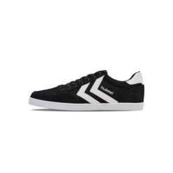 Buty sportowe dla dorosłych Hummel Slimmer stadil. Białe obuwie sportowe Hummel, bez zapięcia, trekkingowe. Za 275.70 zł.