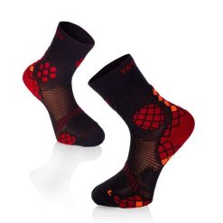 Skarpety kompresyjne do biegania antracytowe. Szare skarpety TRY TO FLY, bez wzorów. W wyprzedaży za 67.34 zł.