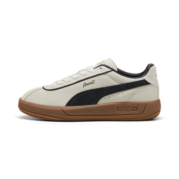 Damskie zamszowe buty sportowe Puma Club Klassika. Białe obuwie sportowe Puma, z zamszu, bez zapięcia. Za 390.00 zł.