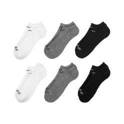 Amortyzowane Skarpety Codzienne Dla Dorosłych Unisex (zestaw 6 Sztuk). Białe skarpety Nike, bez wzorów. Za 143.99 zł.