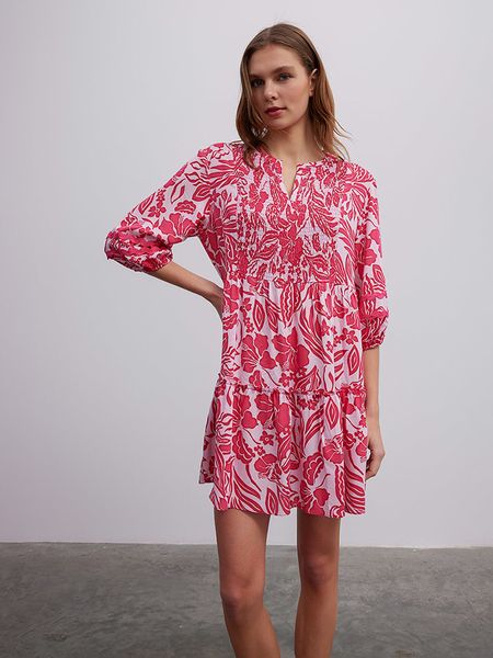 BGN Sukienka w kolorze jasnoróżowo-różowym rozmiar: 34. Różowe sukienki BGN, na imprezę, bez wzorów, z wiskozy, bez kołnierzyka, bez ramiączek, mini. Za 91.77 zł.