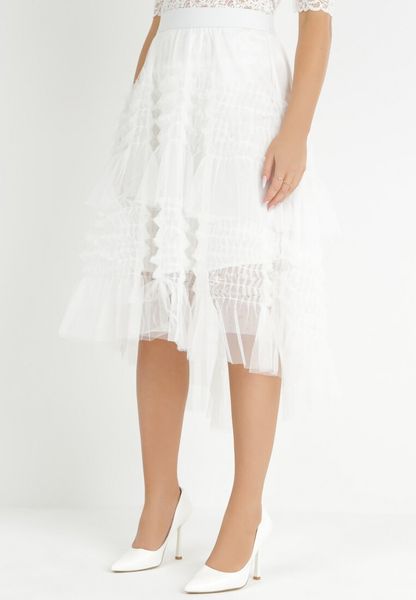 Biała Rozkloszowana Spódnica z Falbankami Warda. Białe spódnice Born2be, m, z aplikacjami, midi, rozkloszowane. Za 79.99 zł.